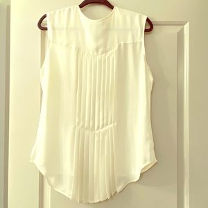 Date night cream top - sleeveless & like new!